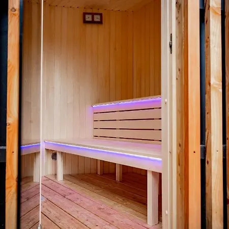 None 3* Бранна