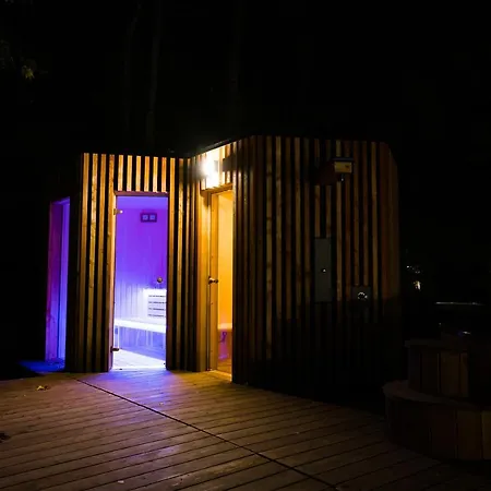 Апарт-отель None Бранна