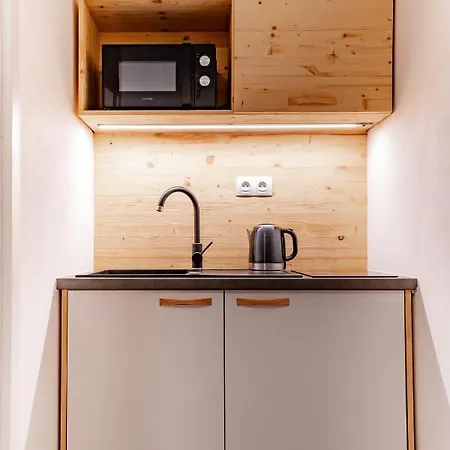 None 3* Бранна