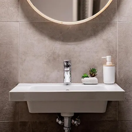 Апарт-отель None Бранна