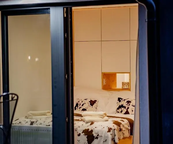 None Apart-hotel 3*